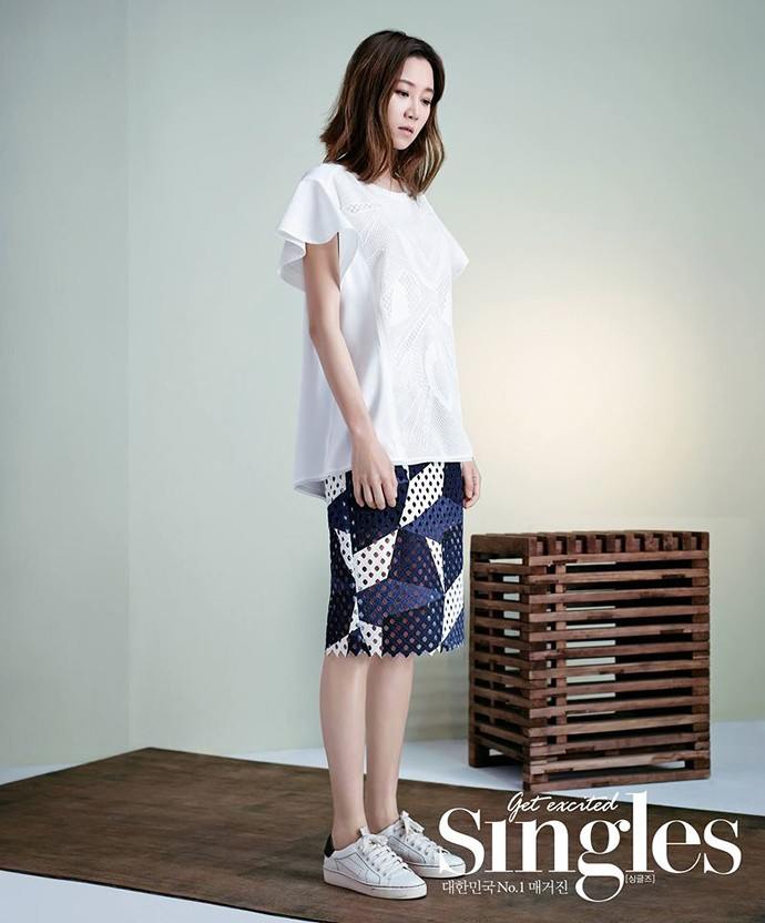 Gong Hyo Jin @ Singles Korea May 2015