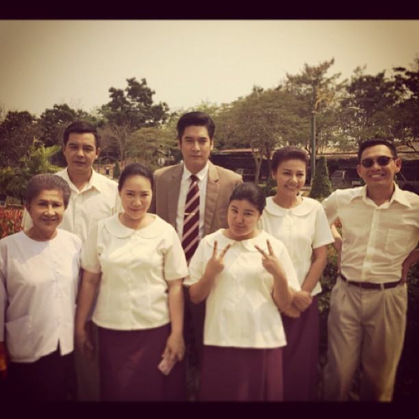 อัพเดทเบื้องหลังละครรีเมคฟอร์มยักษ์ "บ้านทรายทอง" วี วีรภาพ และ มิน พีชญา!!