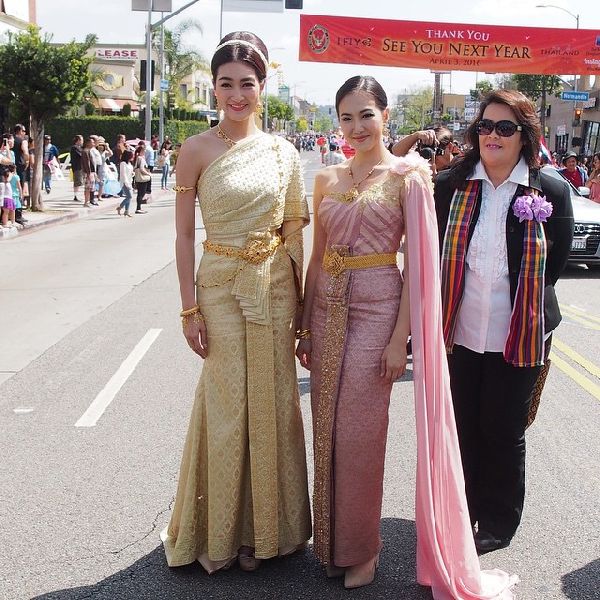 ‘แพนเค้ก’ ปลื้ม “แม่พิศ” จากละครสุดฮิต "เเหวนสวาท" ดังไกลถึง นครลอสแอนเจลิส สหรัฐอเมริกา!!