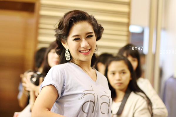 รวมรูป สุดน่ารัก!! ของสาวๆ FFK จากงานแถลงข่าง สี่เส้า LoveIs