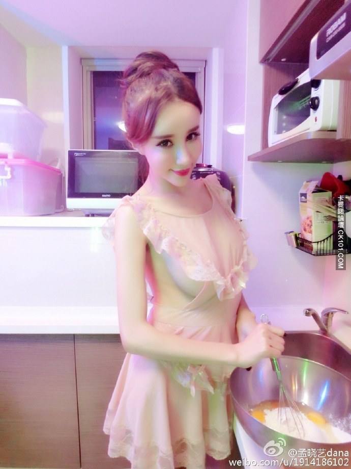 ประชันตัวแม่ ! เน็ตไอดอล ไทย VS จีน ที่เซ็กซี่ระดับ 18+