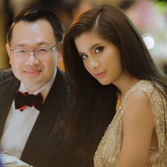 ปู-ไปรยา ในชุดจากแบรนด์ Jenny Packham ขณะไปร่วมงาน VOGUE Thailand Gala