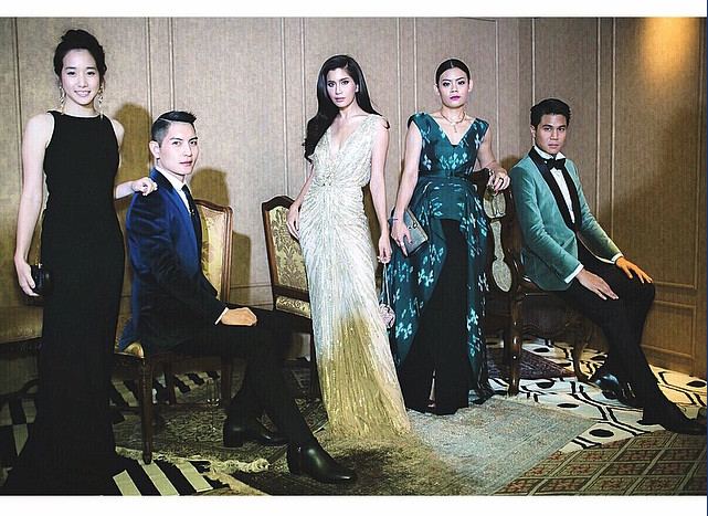 ปู-ไปรยา ในชุดจากแบรนด์ Jenny Packham ขณะไปร่วมงาน VOGUE Thailand Gala