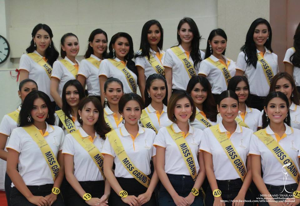 ผู้เข้าประกวด Miss Grand Thailand 2015 ถวายพระพร พระบาทสมเด็จพระเจ้าอยู่หัว ที่โรงพยาบาลศิริราช