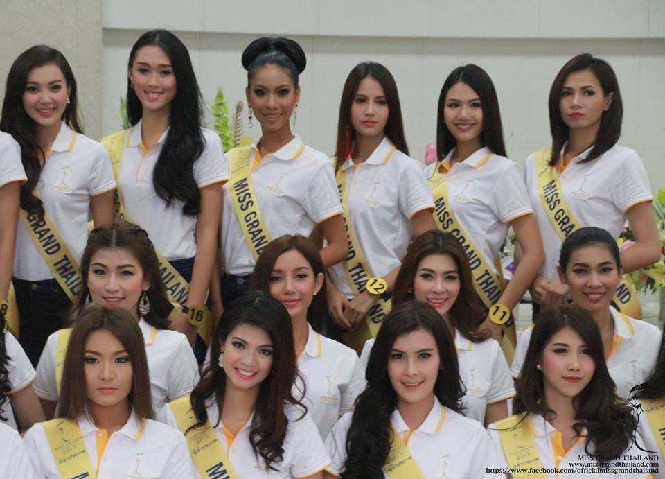 ผู้เข้าประกวด Miss Grand Thailand 2015 ถวายพระพร พระบาทสมเด็จพระเจ้าอยู่หัว ที่โรงพยาบาลศิริราช