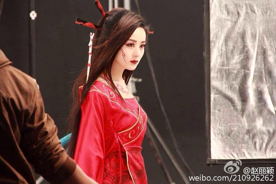 จ้าวลี่อิง ถ่ายแบบ 花千骨手游
