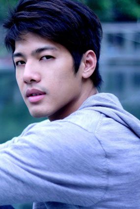 นายแบบคนนี้ หล่อดีเน่อะ ?