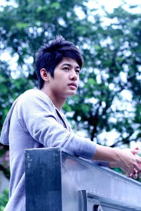 นายแบบคนนี้ หล่อดีเน่อะ ?