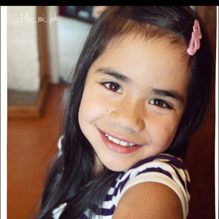 สาวน้อยลูกครึ่ง ไทย- นิวซีแลนด์&เวลส์