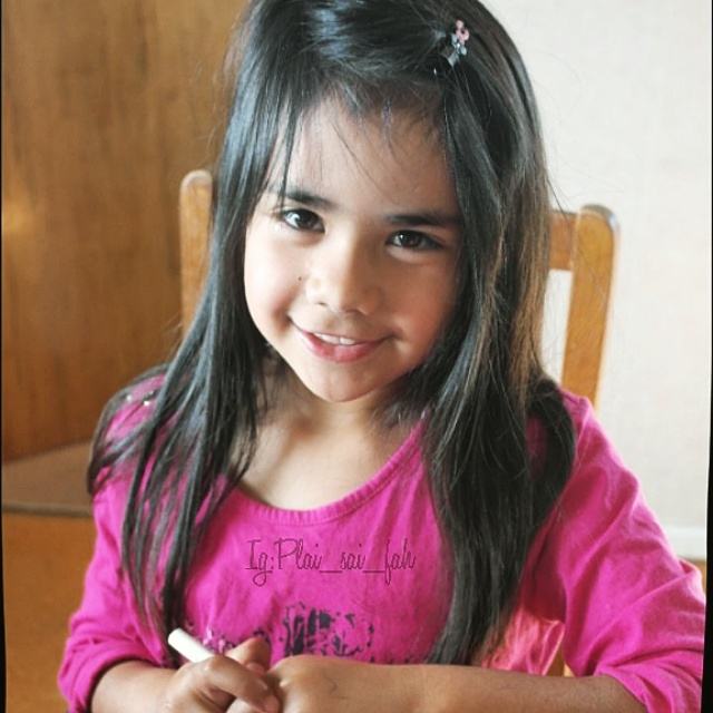 สาวน้อยลูกครึ่ง ไทย- นิวซีแลนด์&เวลส์