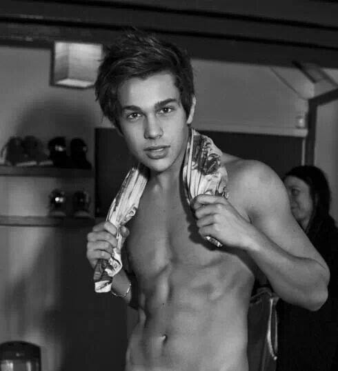Austin Mahone หล่อน่ากินกว่าเด็กนรก JBB เลยค่ะ