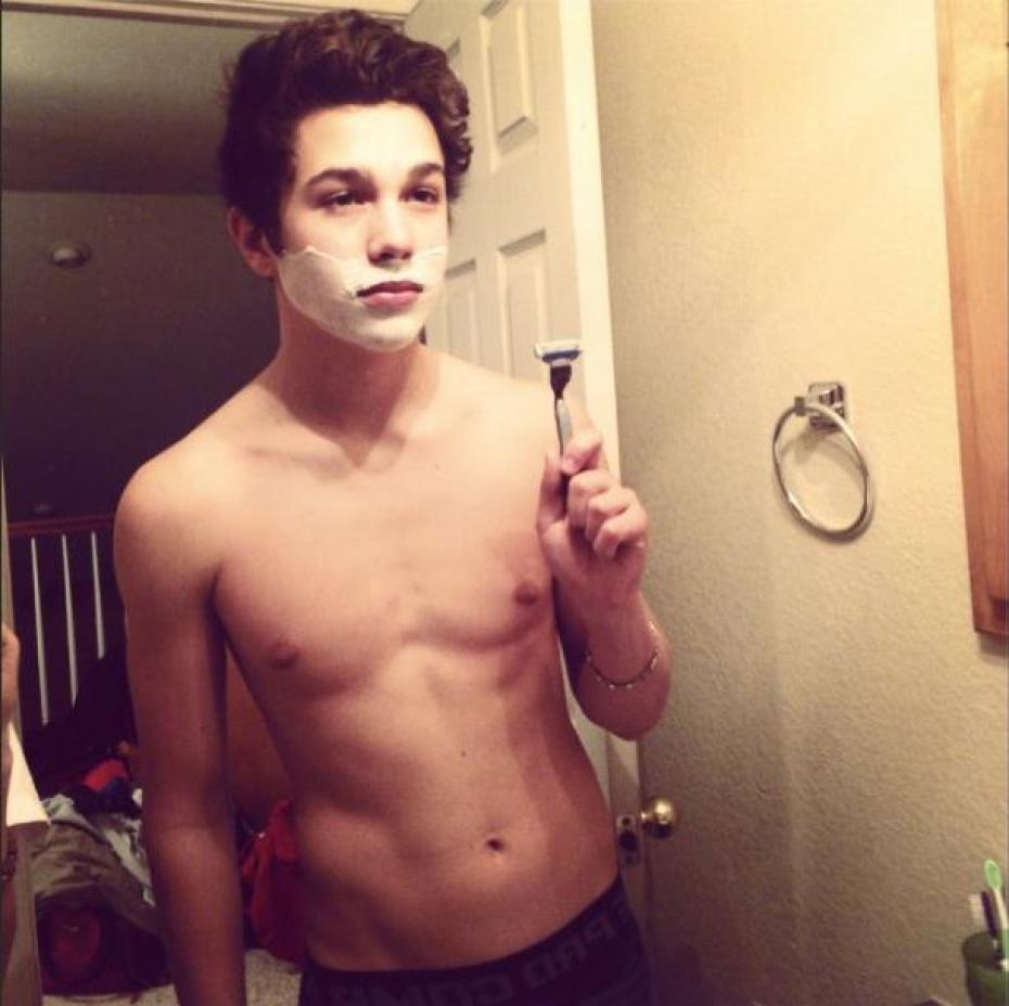 Austin Mahone หล่อน่ากินกว่าเด็กนรก JBB เลยค่ะ
