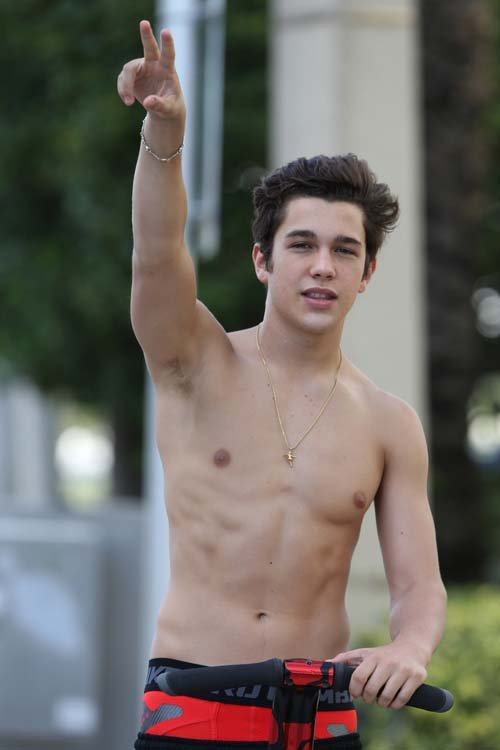 Austin Mahone หล่อน่ากินกว่าเด็กนรก JBB เลยค่ะ