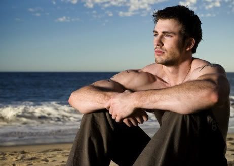 Chris Evans ฮีโร่หนุ่มที่เซ็กซี่ที่สุดแห่งทศวรรษนี้
