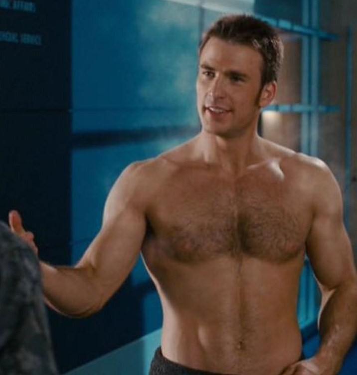 Chris Evans ฮีโร่หนุ่มที่เซ็กซี่ที่สุดแห่งทศวรรษนี้
