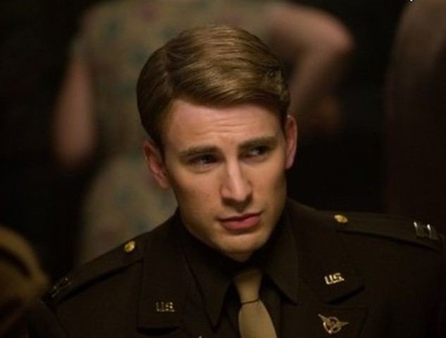Chris Evans ฮีโร่หนุ่มที่เซ็กซี่ที่สุดแห่งทศวรรษนี้