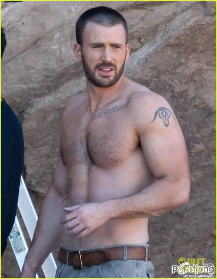 Chris Evans ฮีโร่หนุ่มที่เซ็กซี่ที่สุดแห่งทศวรรษนี้