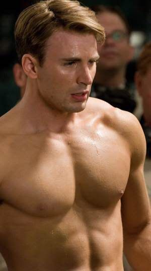 Chris Evans vs Chris Hemsworth /sexy hansome Avenger