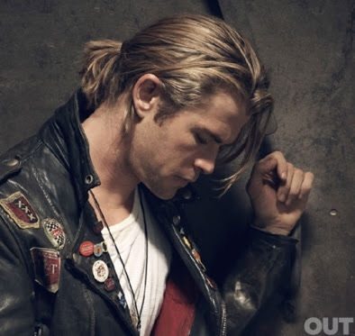 Chris Evans vs Chris Hemsworth /sexy hansome Avenger