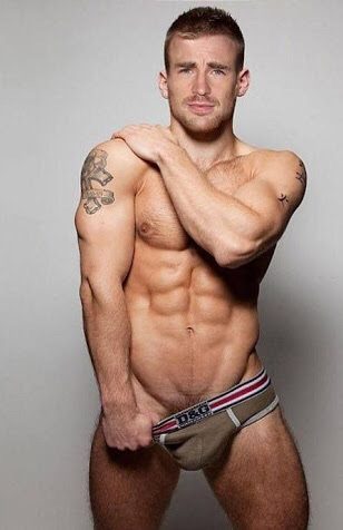 Chris Evans vs Chris Hemsworth /sexy hansome Avenger