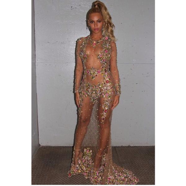 ชุด Beyonc&eacute; บนพรมแดงงาน MET Gala 2015 เซ็กซี่เลอค่า