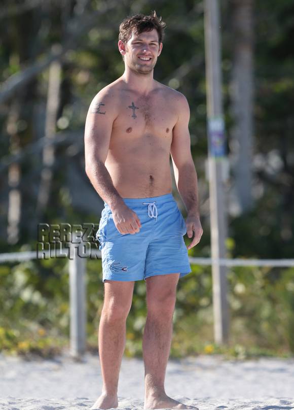 "I Am Number Four" Alex Pettyfer