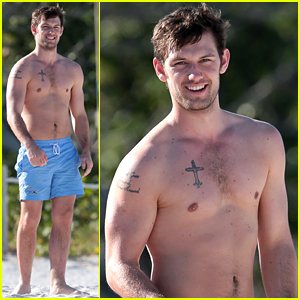 "I Am Number Four" Alex Pettyfer