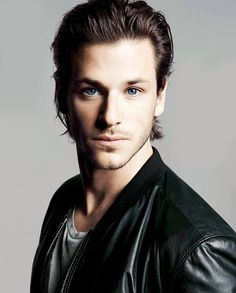 Gaspard Ulliel แถวนี้มีขายมั้ยค่ะ ? อยากซื้อ