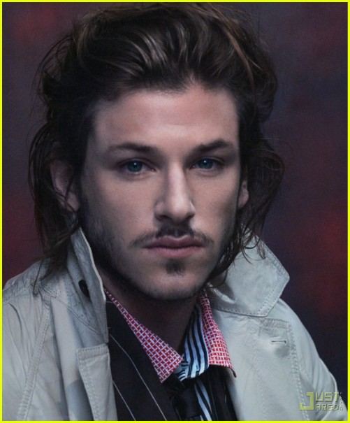 Gaspard Ulliel แถวนี้มีขายมั้ยค่ะ ? อยากซื้อ