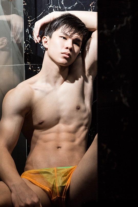 Apollo men 23