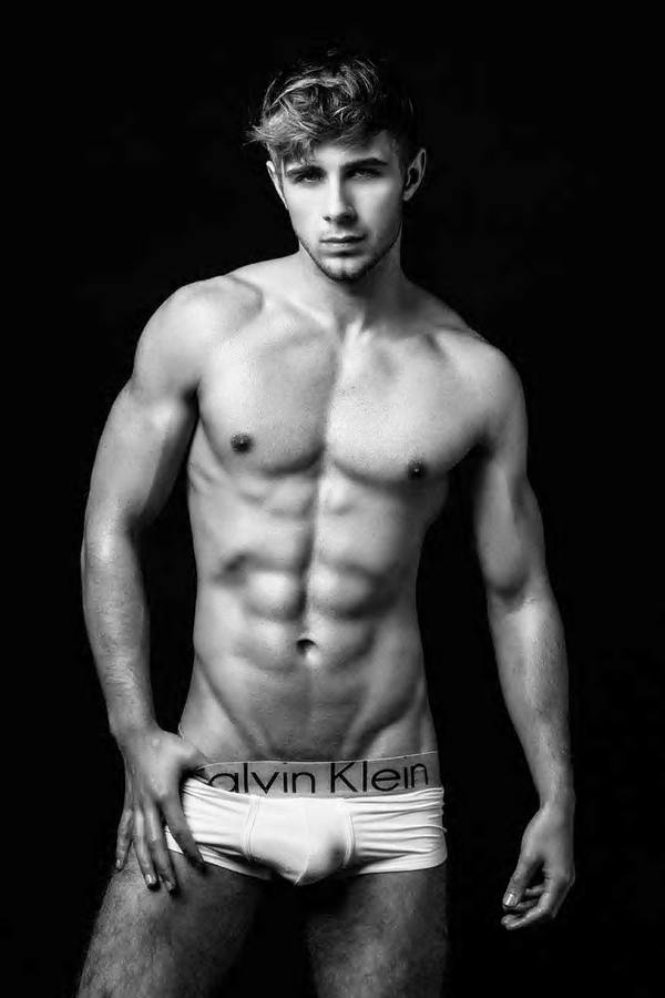 Apollo men 23