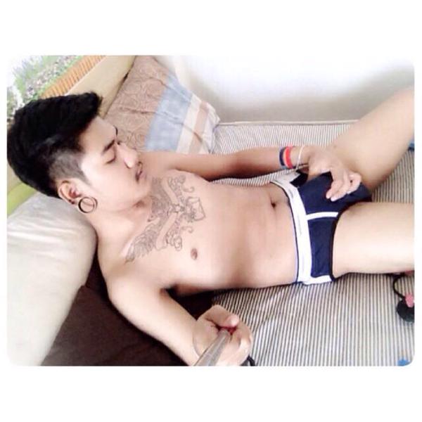 แอบส่อง Twitter