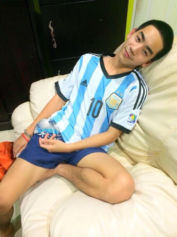 แอบส่อง Twitter