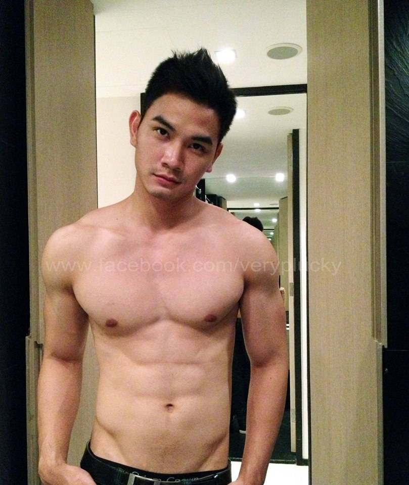 คนนี้..หุ่นเขาเฟอร์เฟคทุกส่วนเลยนะ...ว่ามั้ย ?
