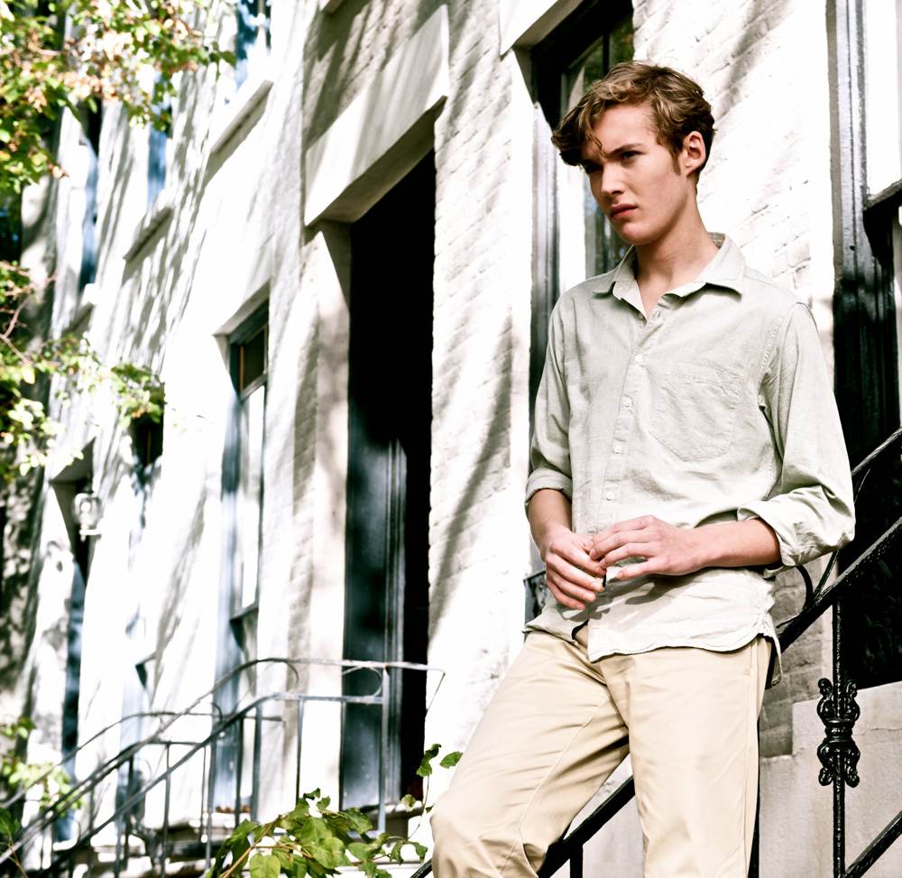 Toby Regbo หนุ่มหล่อจาก Reign ควีนแมรี่ ราชินีครองรักบัลลังก์เลือด ปี 1