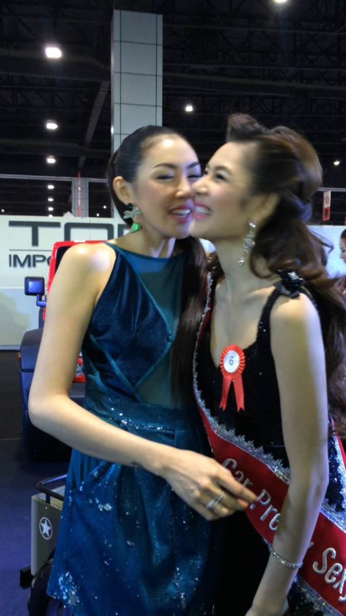 เก๋ จัดเต็ม โชว์หวาน ปลานิล กลางงาน Supercar 2015