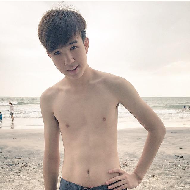 แอบส่อง Twitter7