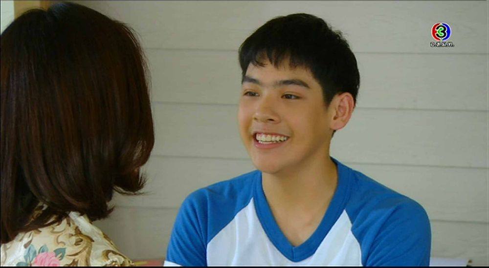 ยังอินอยู่กับตอนเด็กๆฮู้สึกยังบ่อีม น่าจะต่ออีกสักเดือนหนึ่ง แบ่งเป็นสองตอนเลย555 .สุดแค้นแสนรัก.
