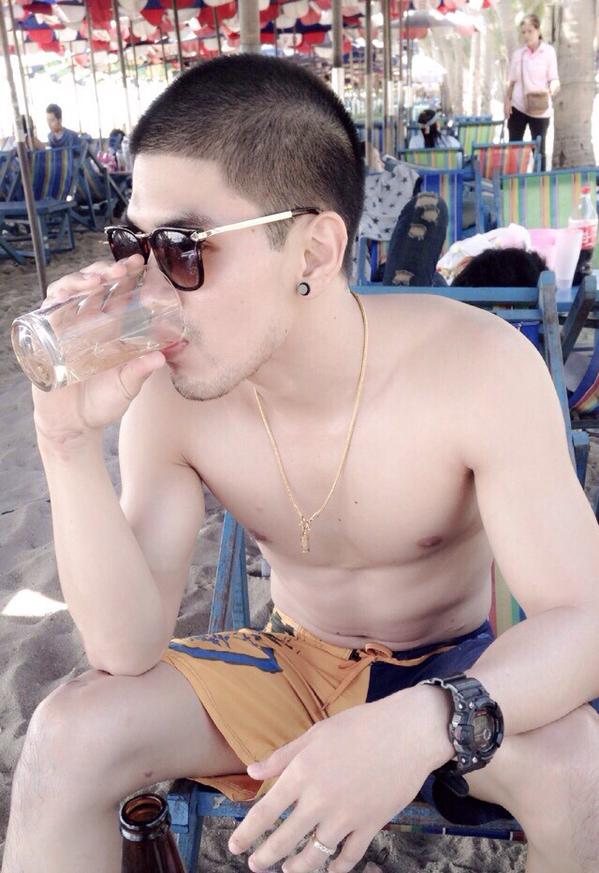 แอบส่อง Twitter12