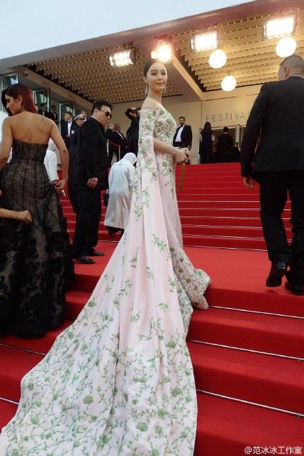 Fan Bing Bing  สวยสง่าดุจนางพญา บนพรมแดงเมืองคานส์ Cannes film festival 2015
