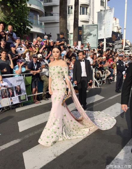 Fan Bing Bing  สวยสง่า พญาหงส์ บนพรมแดงเมืองคานส์ Cannes film festival 2015