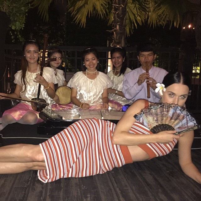 Katy perry. มาไทย กริ๊ดดด
