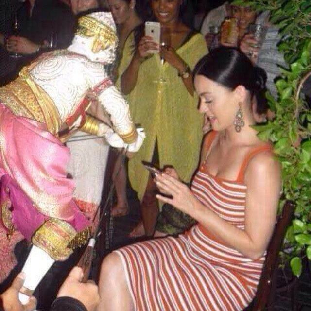 Katy perry. มาไทย กริ๊ดดด