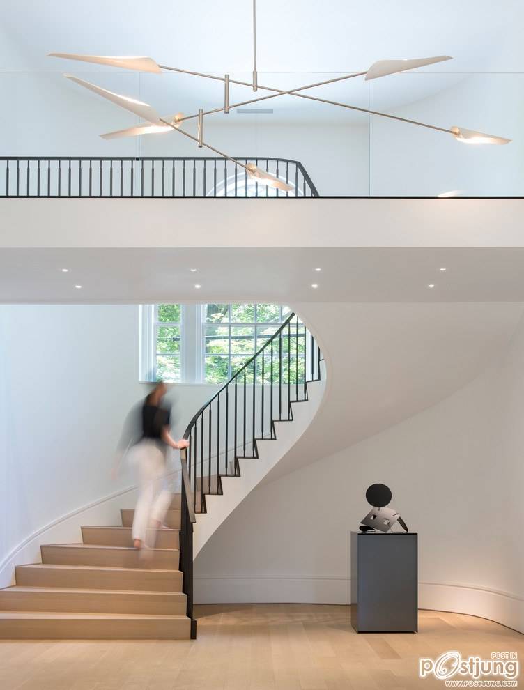 Fayerweather Street Residence by Stern McCafferty