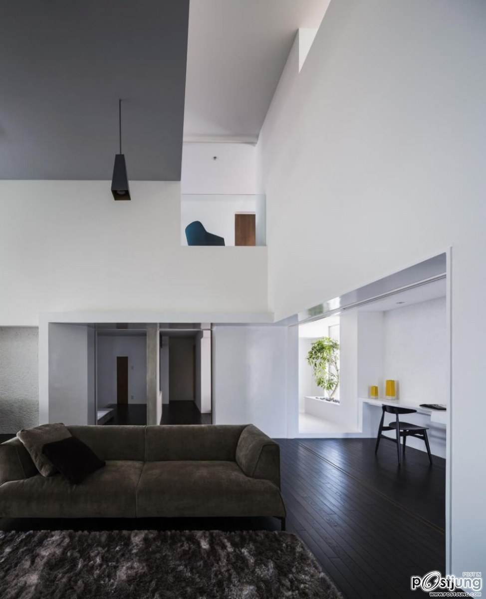 Complex by FORM / Kouichi Kimura Architects