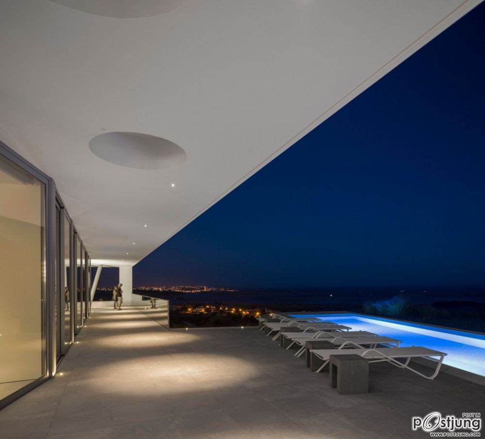 Casa Zauia by Mario Martins Atelier