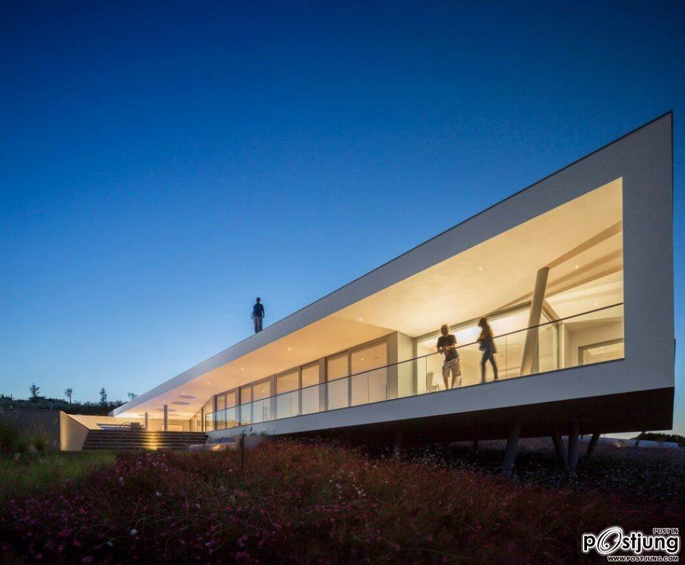 Casa Zauia by Mario Martins Atelier