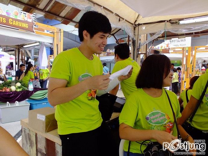ททท ชวนเที่ยวไทย หน้า mbk 17-05-57  ไปต่อที่ระยอง จัน กันได้นะคราบ