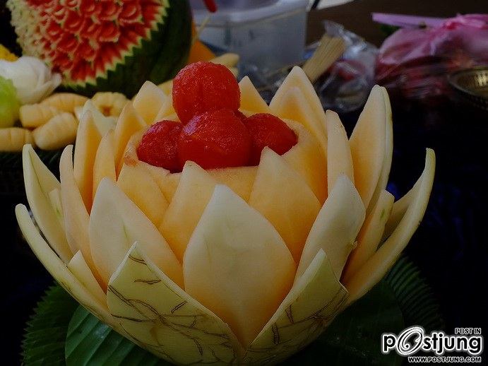 ททท ชวนเที่ยวไทย หน้า mbk 17-05-57  ไปต่อที่ระยอง จัน กันได้นะคราบ