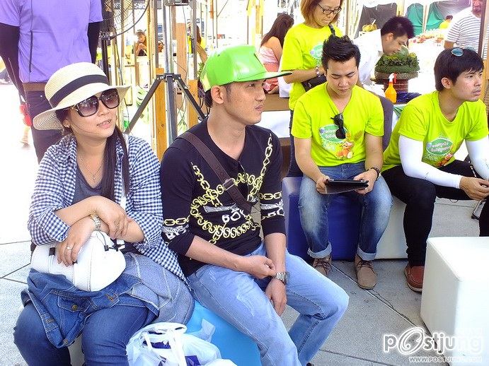 ททท ชวนเที่ยวไทย หน้า mbk 17-05-57  ไปต่อที่ระยอง จัน กันได้นะคราบ